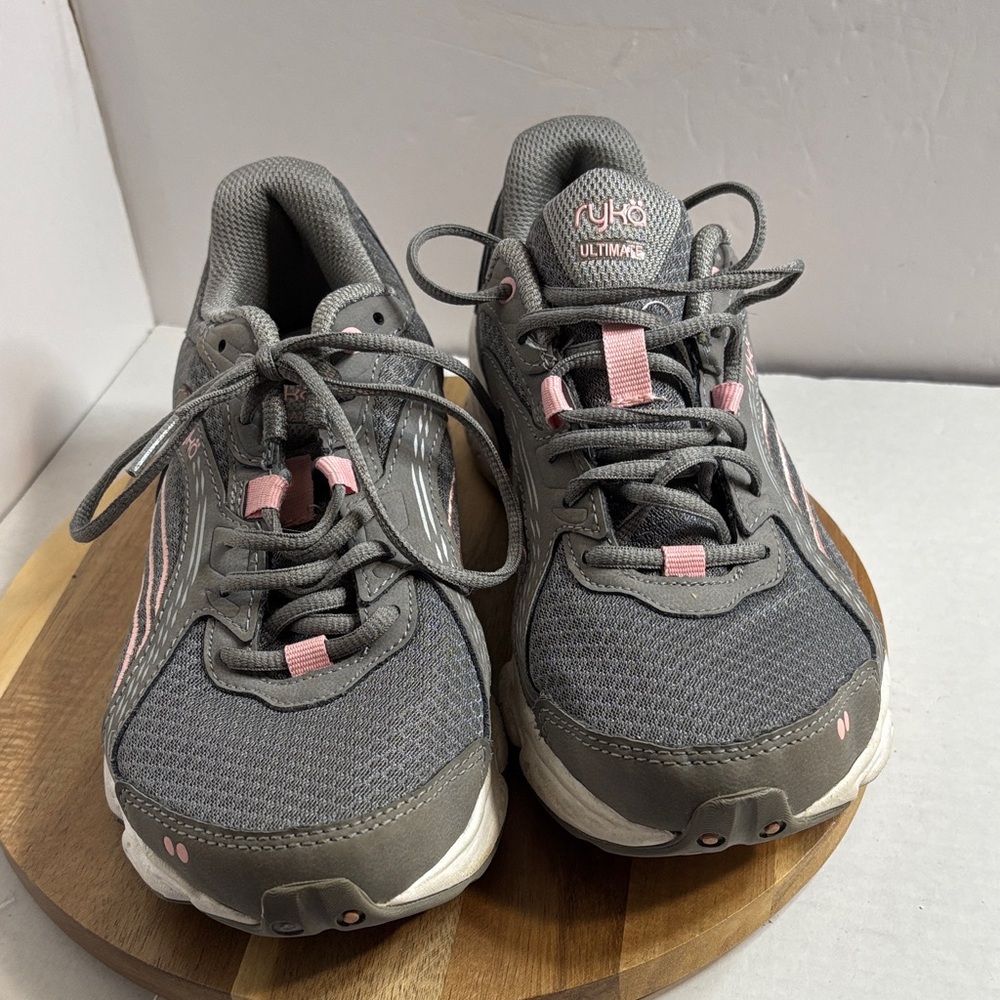 Ryka Women’s Charcoal and Pink Sneakers Sz 7.5 VGUC